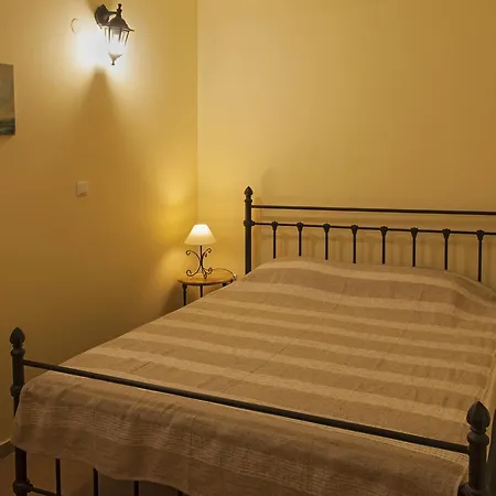 Ellinas Homes Megali Mantineia Exterior foto
