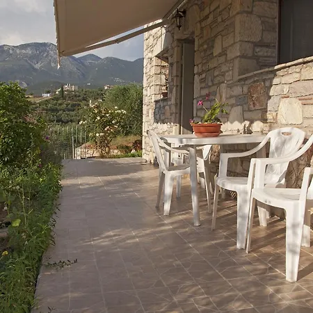 Ellinas Homes Megali Mantineia Exterior foto