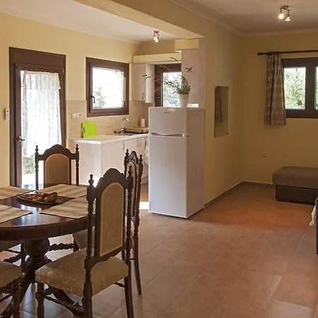 Ellinas Homes Megali Mantineia Exterior foto