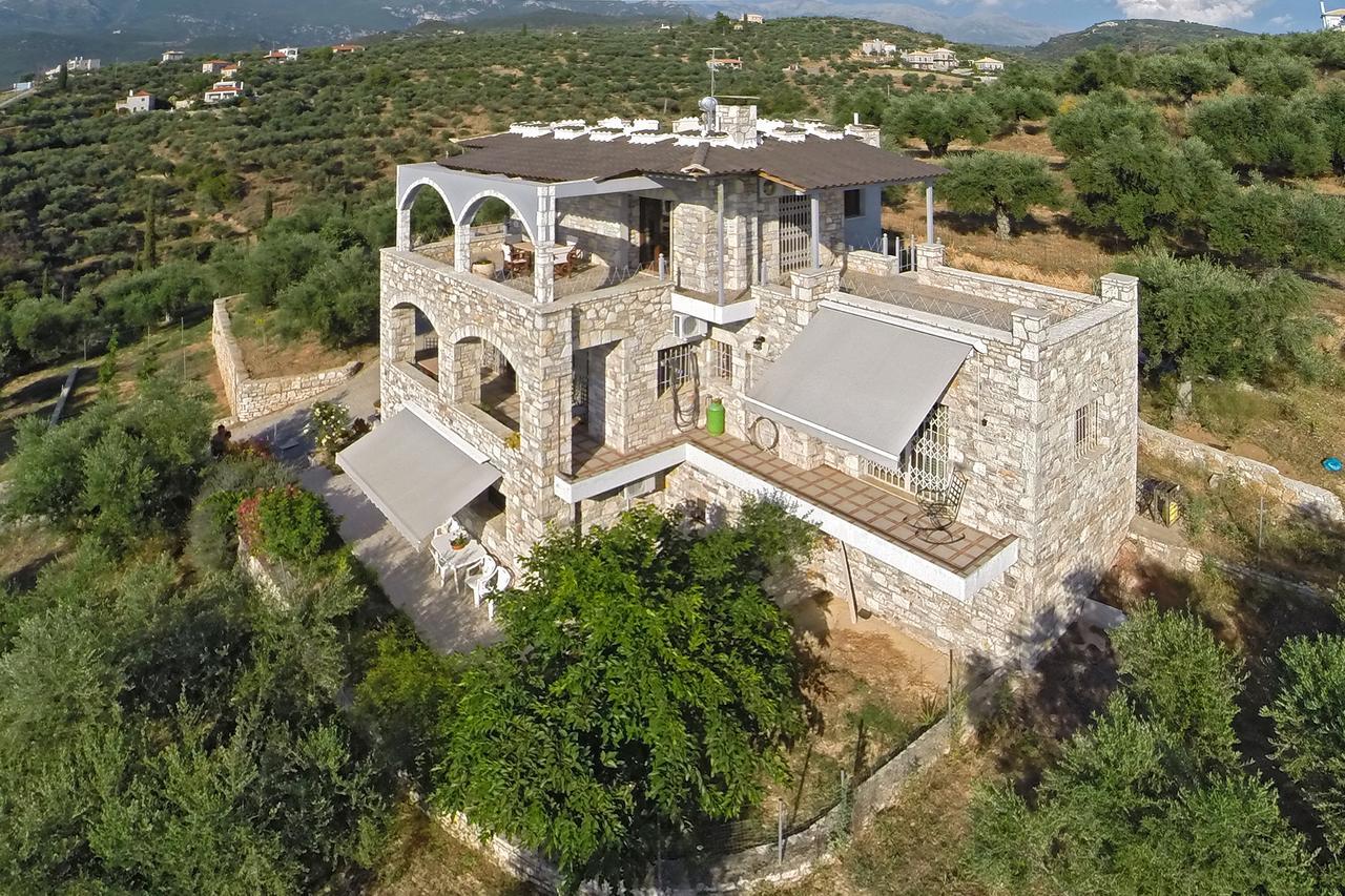 Daire Ellinas Homes